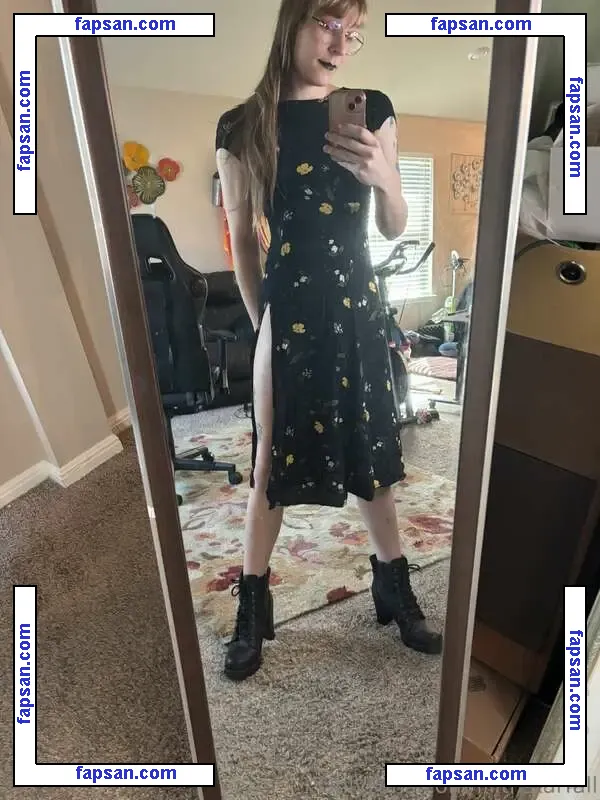 LilithStarfall nude photo #0021 from OnlyFans