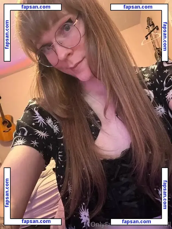 LilithStarfall nude photo #0023 from OnlyFans