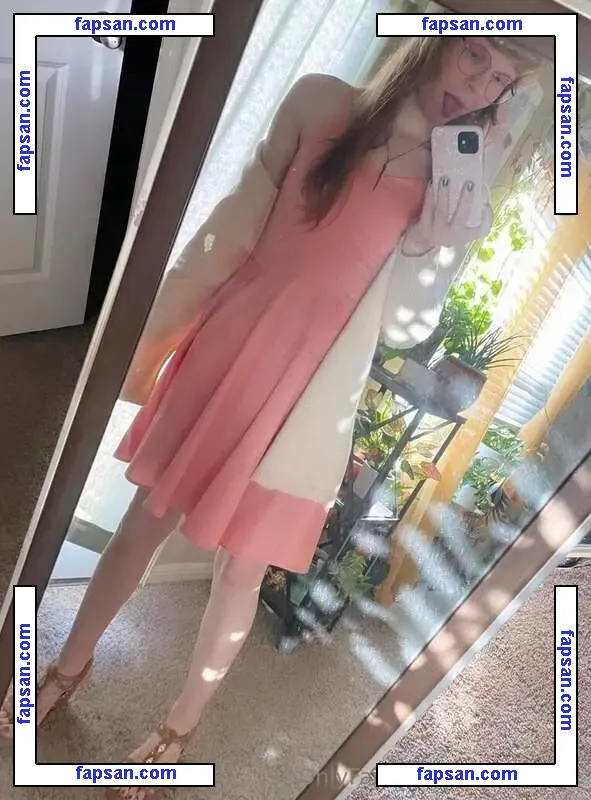 LilithStarfall nude photo #0027 from OnlyFans