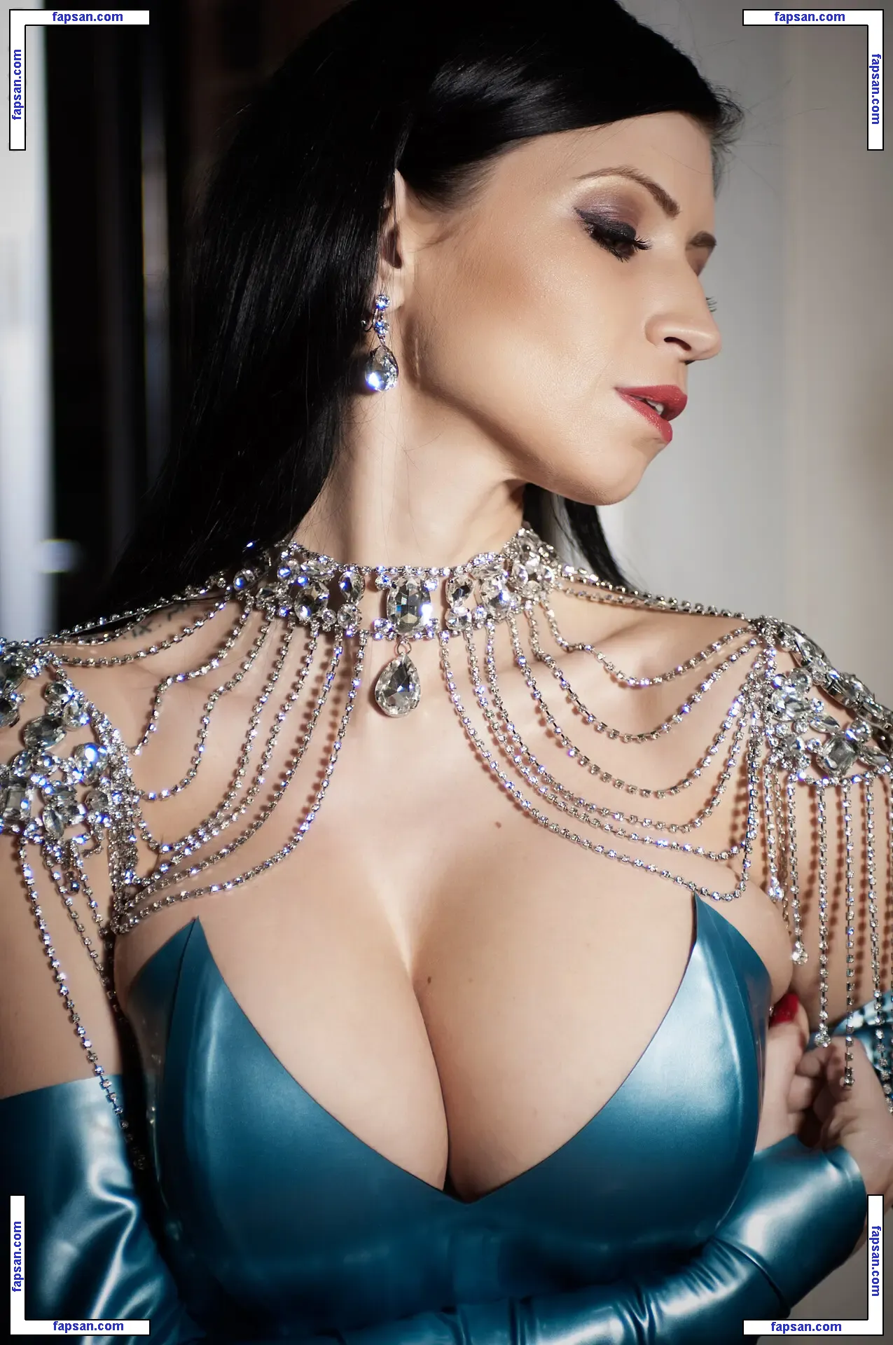 Lillyroma1982 nude photo #1423 from OnlyFans