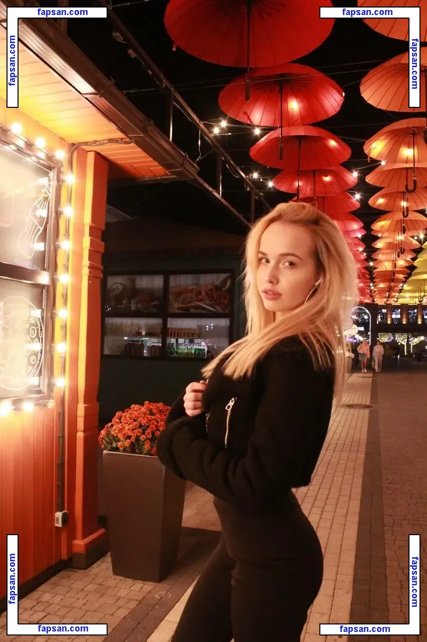 lilolendis nude photo #0008 from OnlyFans