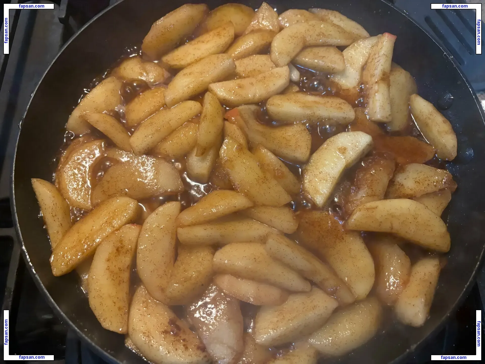 lilrosiedoll nude photo #0240 from OnlyFans