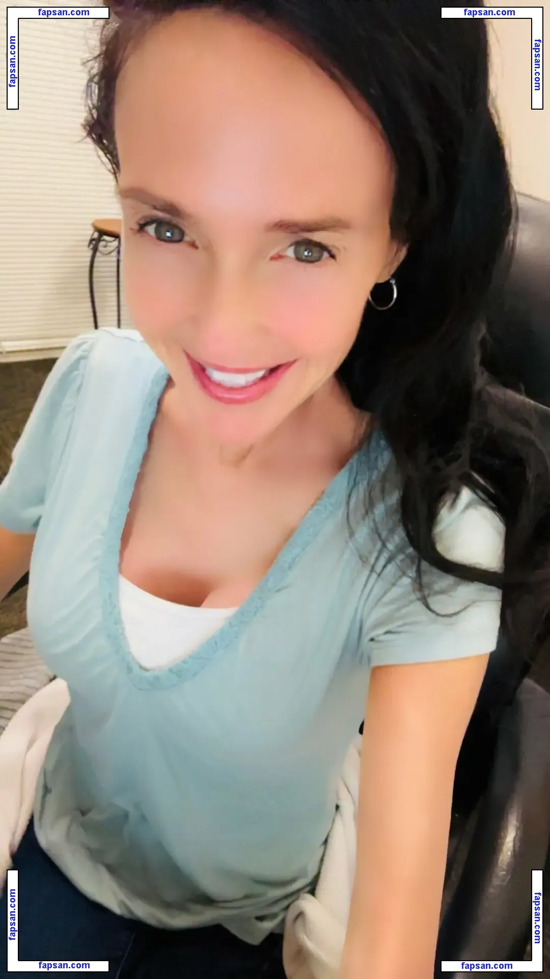 lilrosiedoll nude photo #0242 from OnlyFans