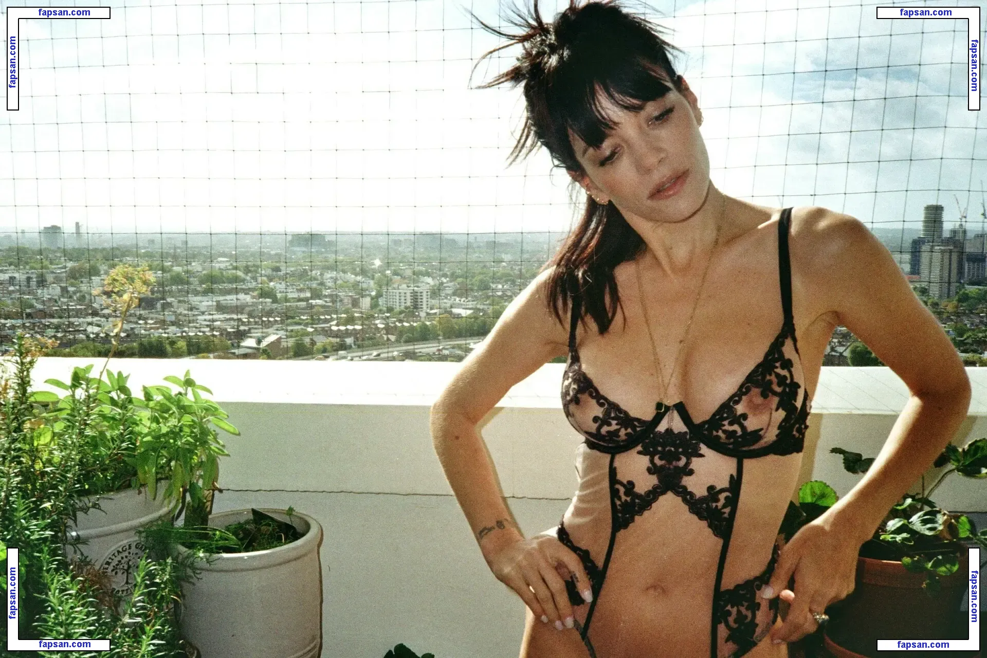 Lily Allen голая фото #1066 с Онлифанс