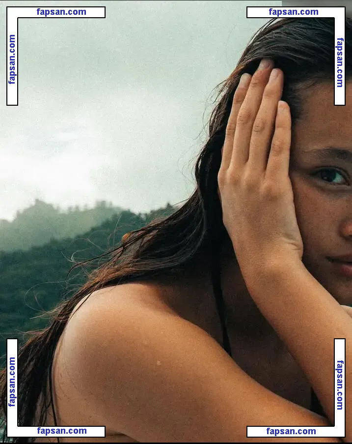 Lily Chee nude photo #0333 from OnlyFans