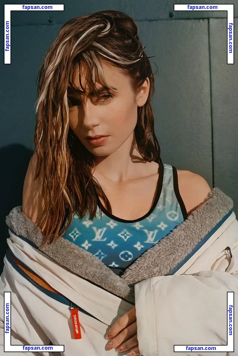 Lily Collins nude photo #1159 from OnlyFans
