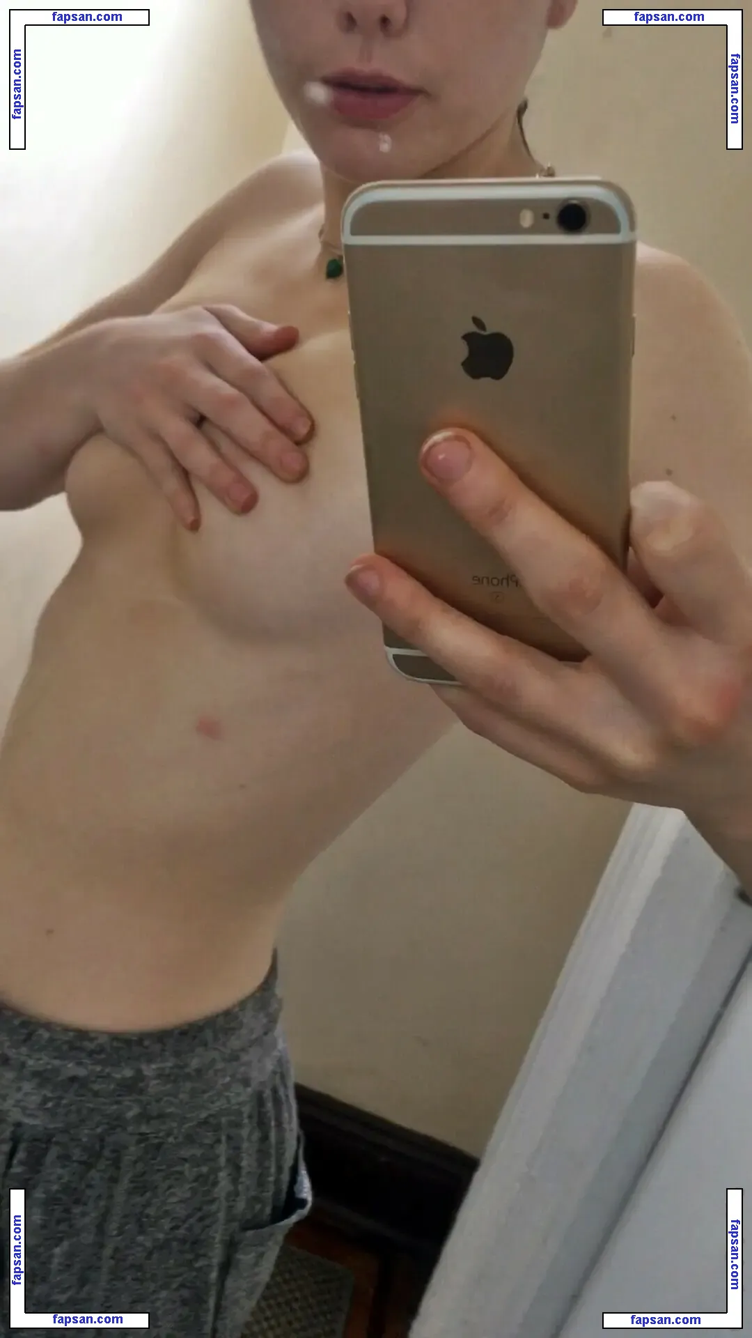 Lily Mo Sheen nude photo #0011 from OnlyFans