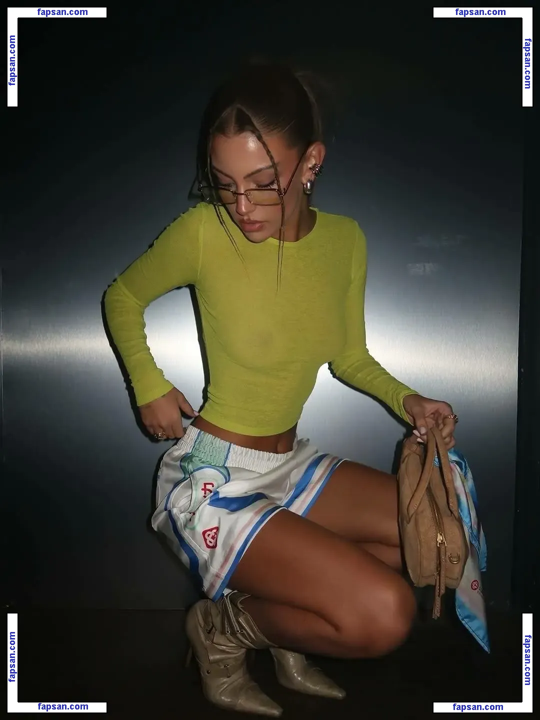 Lily Rowland голая фото #0061 с Онлифанс