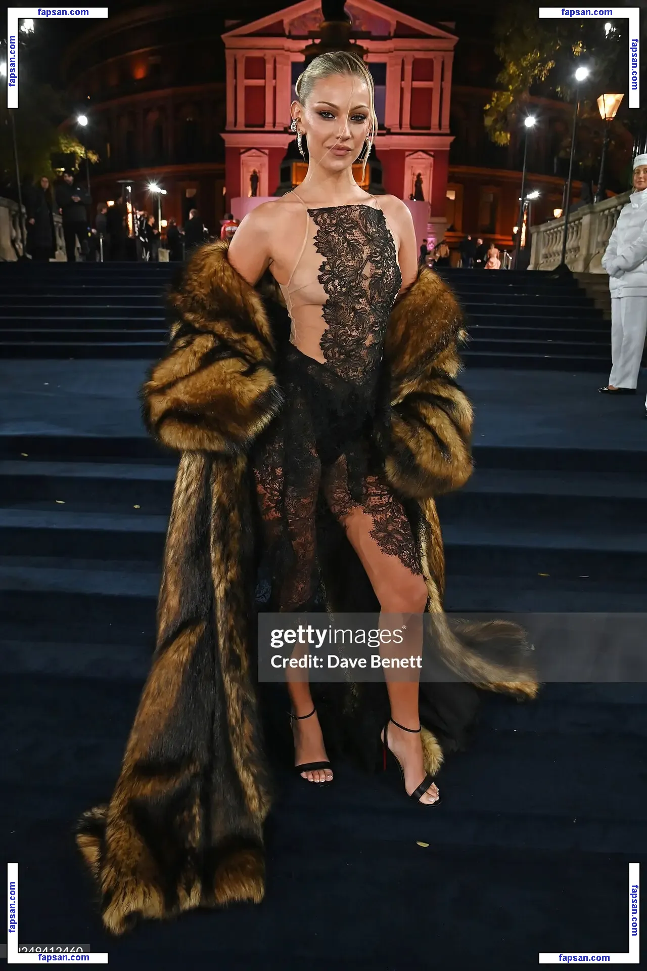 Lily Rowland голая фото #0069 с Онлифанс