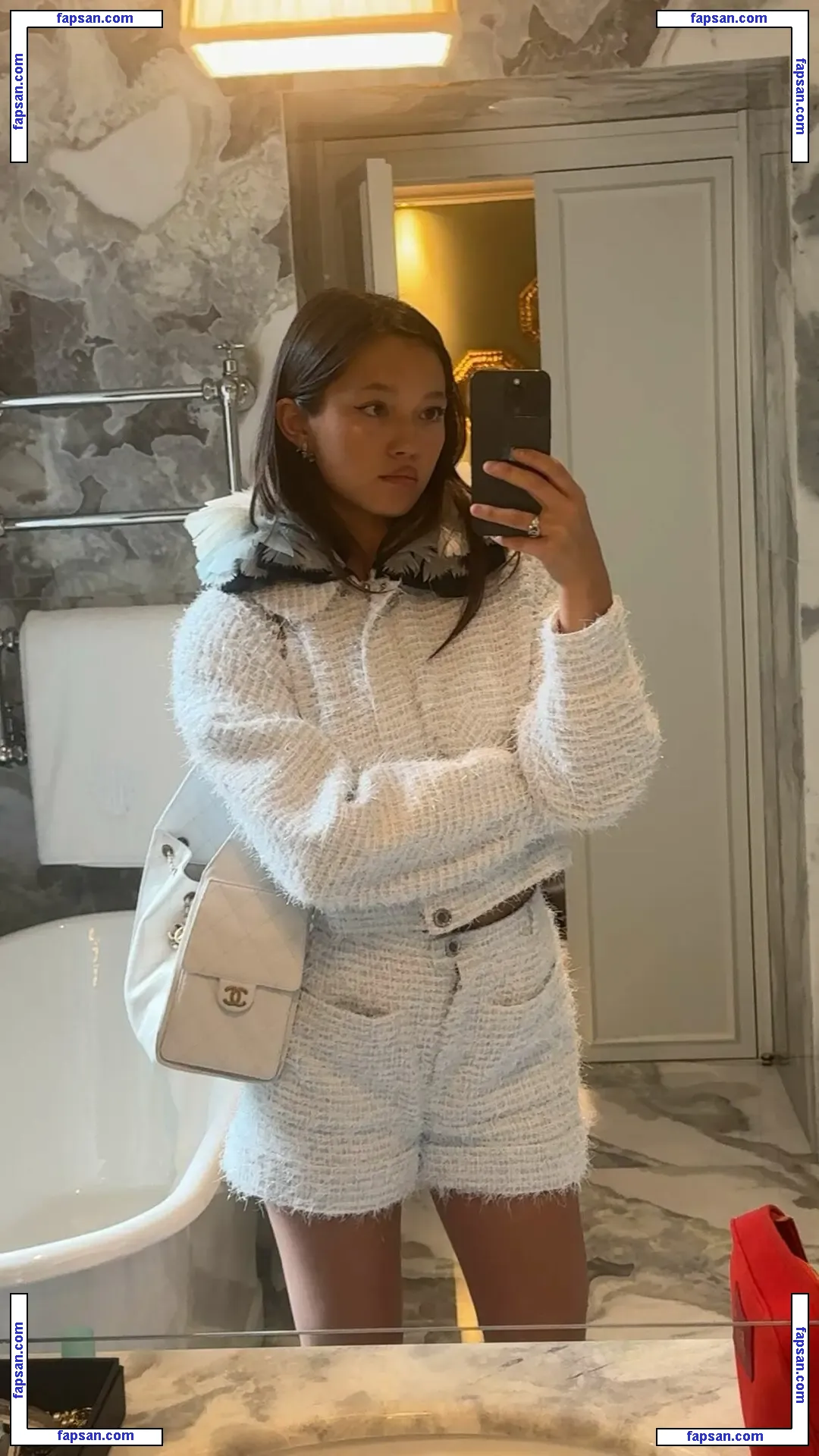 Lilychee nude photo #0720 from OnlyFans