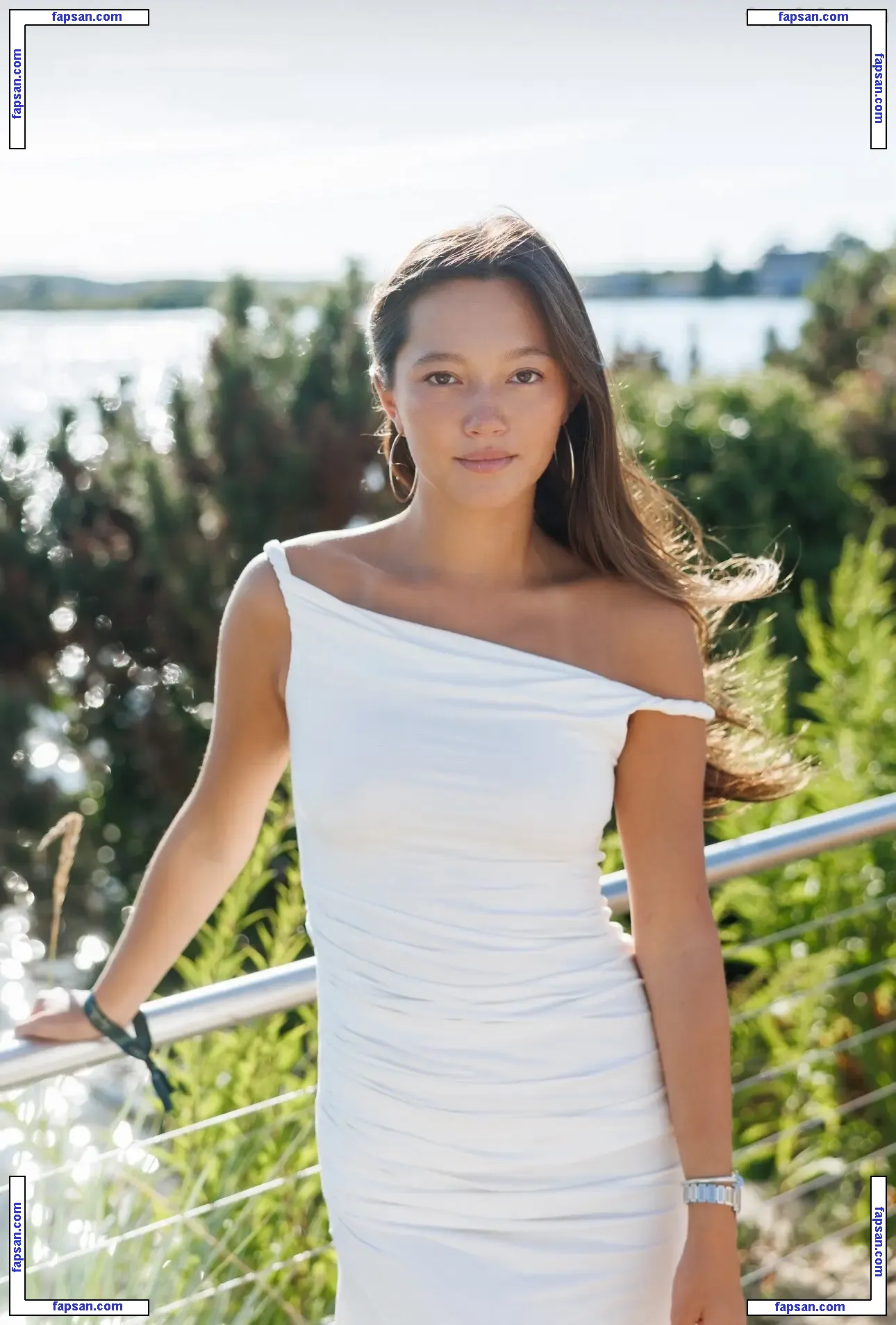 Lilychee nude photo #0741 from OnlyFans