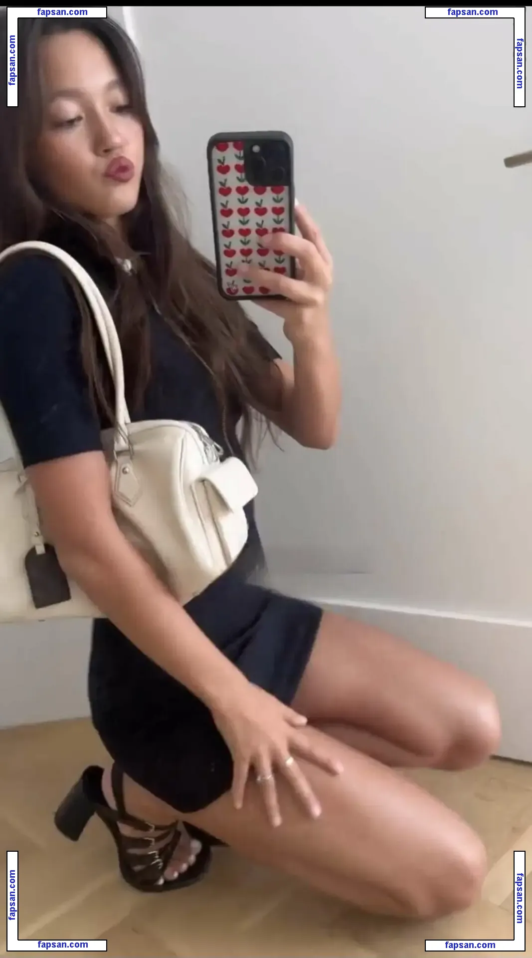 Lilychee nude photo #0746 from OnlyFans