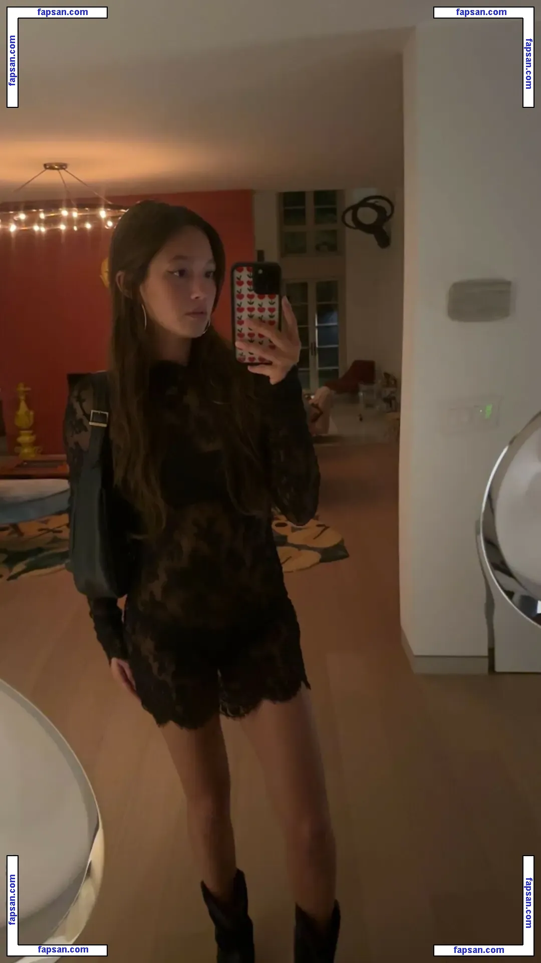 Lilychee nude photo #0754 from OnlyFans