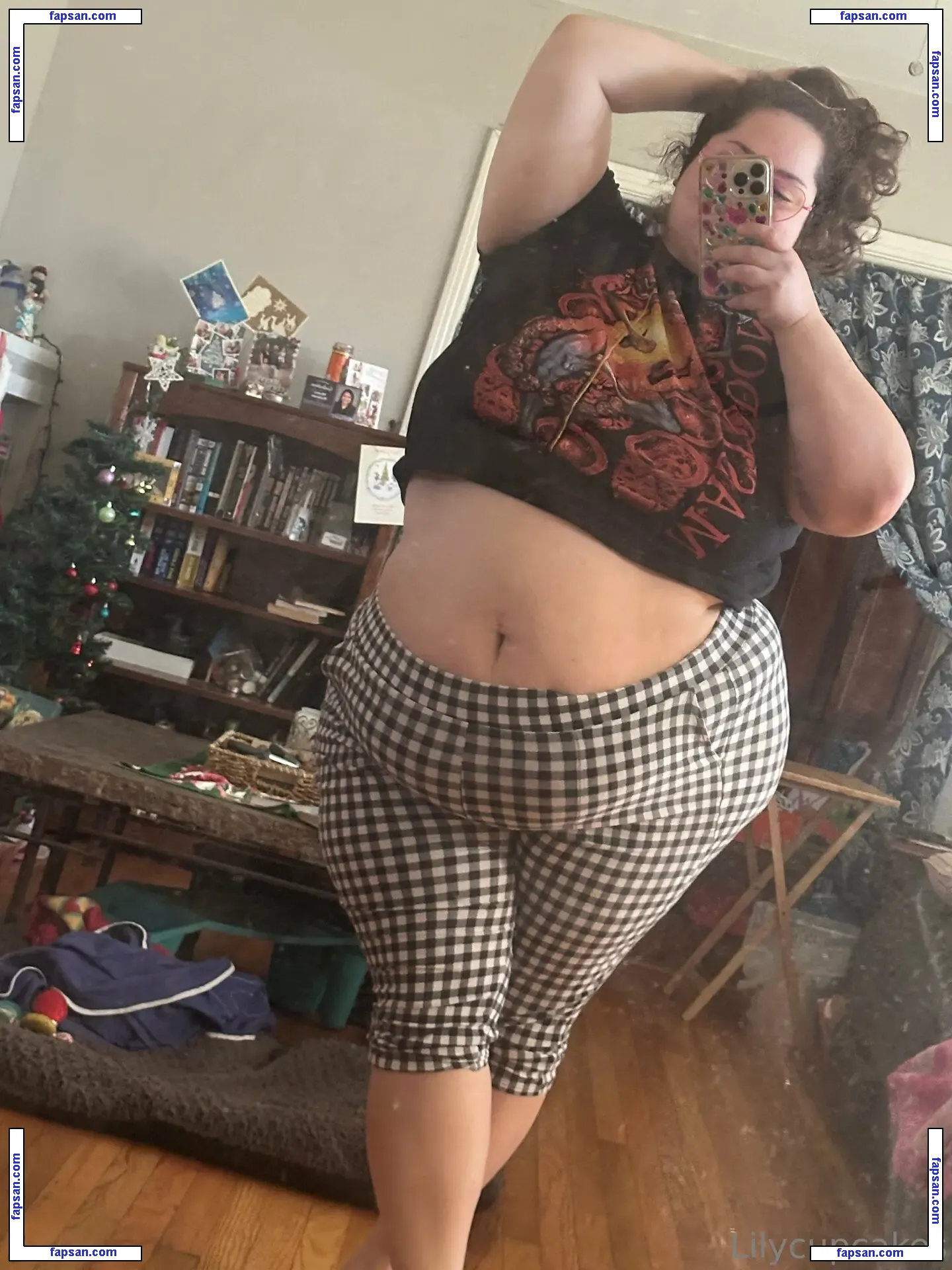 lilycupcakes nude photo #0031 from OnlyFans