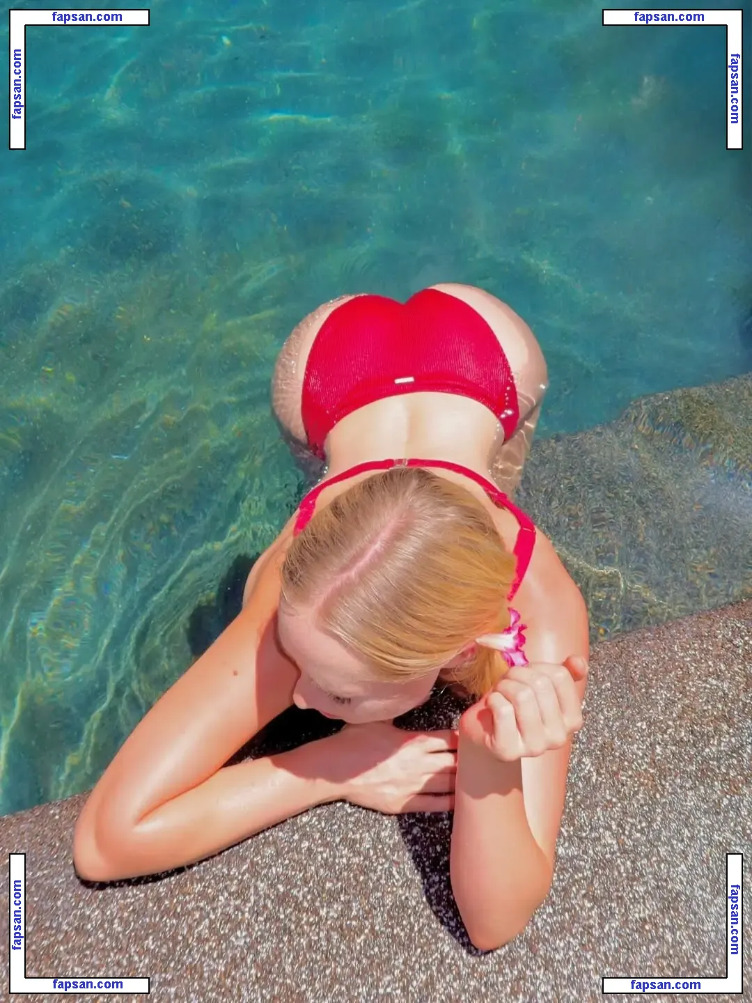 lilyfleurcahusac nude photo #0003 from OnlyFans