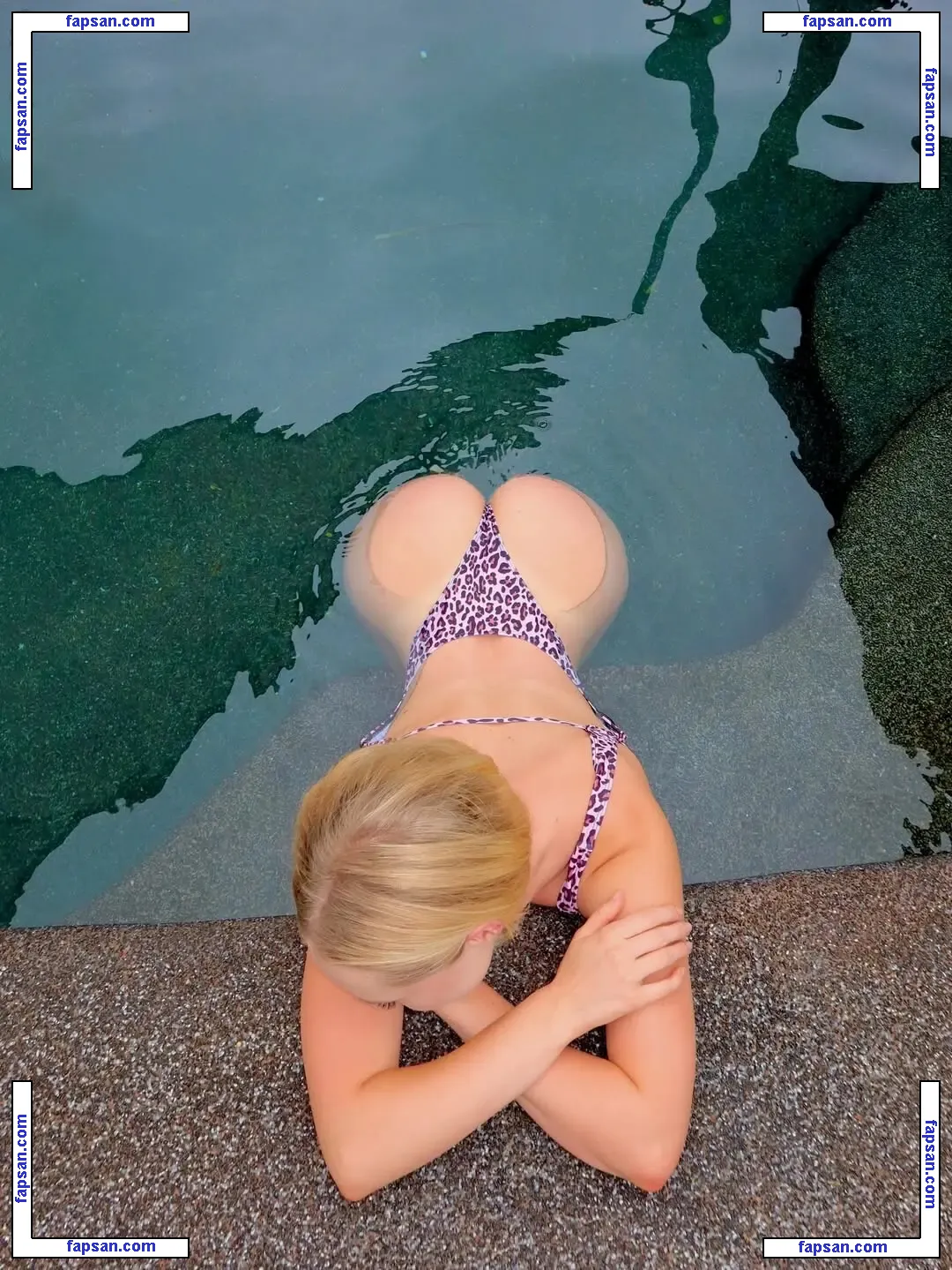 lilyfleurcahusac nude photo #0004 from OnlyFans