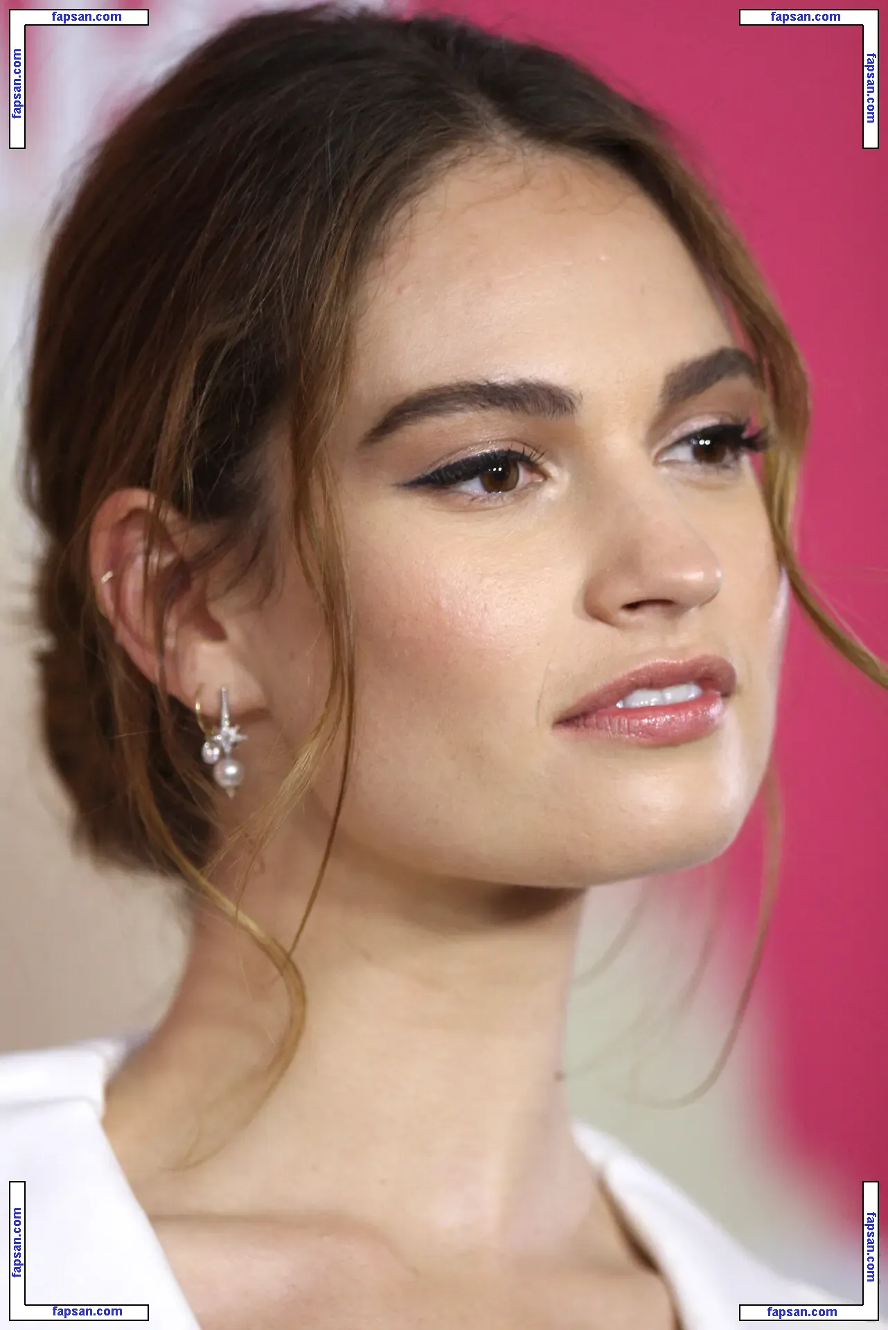 lilyJames голая фото #0007 с Онлифанс