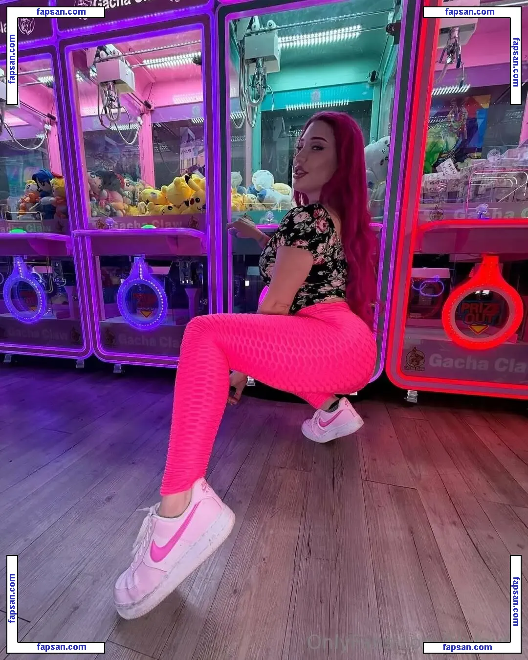lilyloutv nude photo #0011 from OnlyFans
