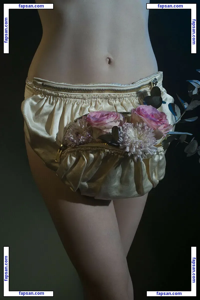 Lilymark голая фото #0063 с Онлифанс