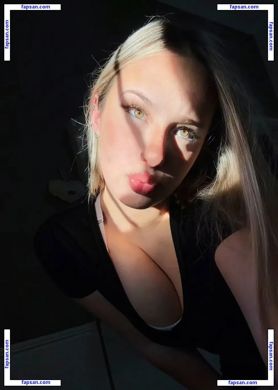 lilymilkers голая фото #0002 с Онлифанс