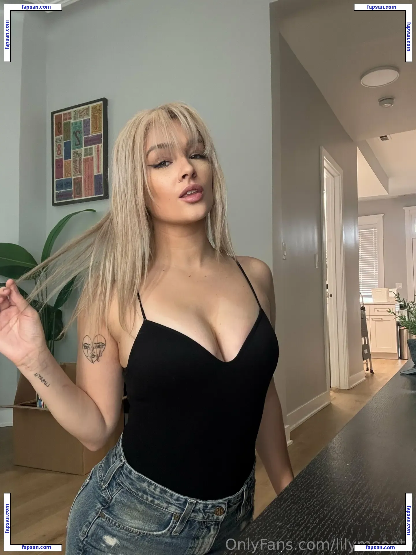 lilymoontv nude photo #0002 from OnlyFans