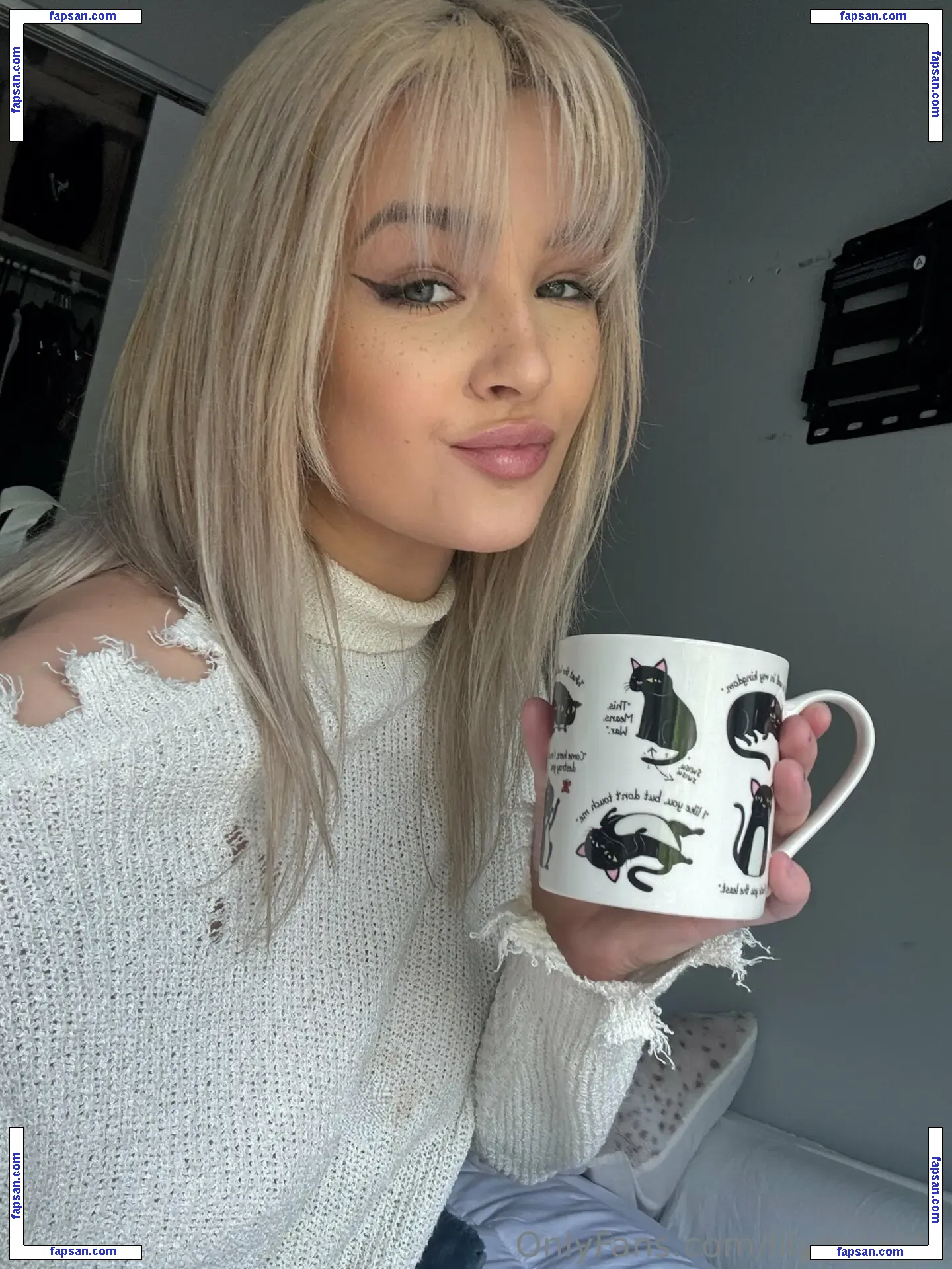 lilymoontv nude photo #0024 from OnlyFans