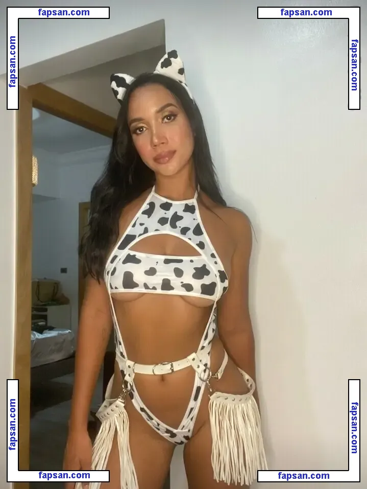 Lilypenadr nude photo #0007 from OnlyFans