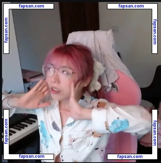 LilyPichu голая фото #0658 с Онлифанс