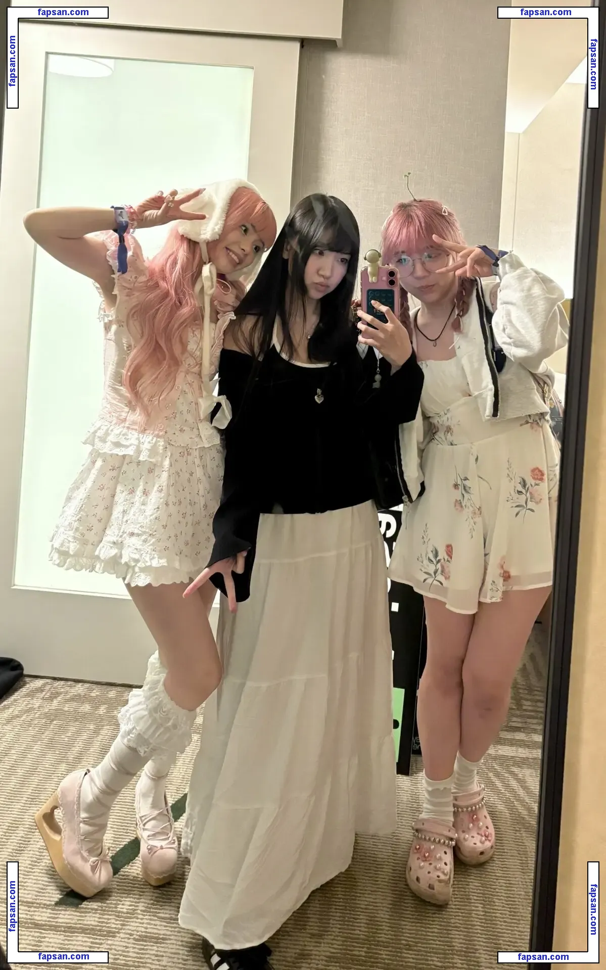 LilyPichu голая фото #0665 с Онлифанс