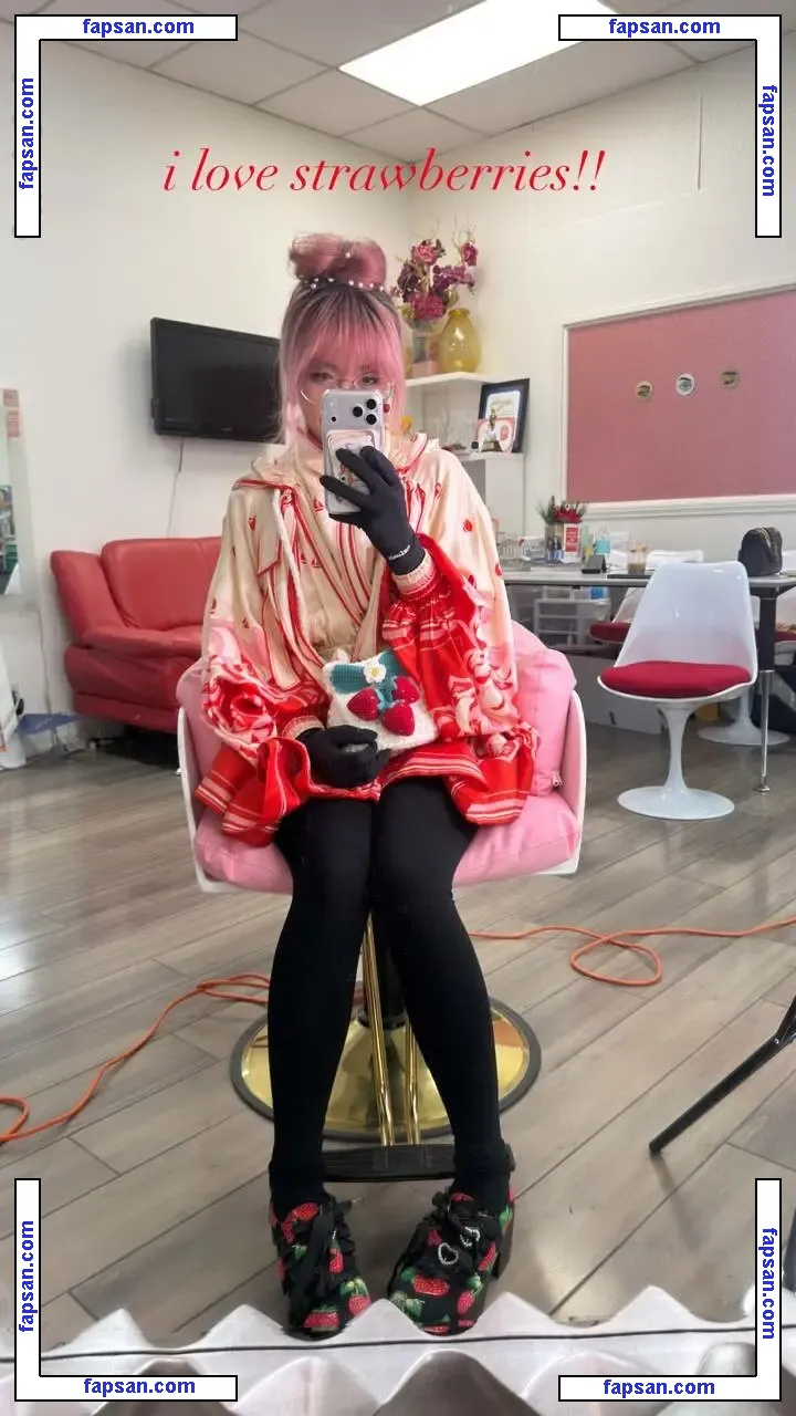 LilyPichu голая фото #0679 с Онлифанс