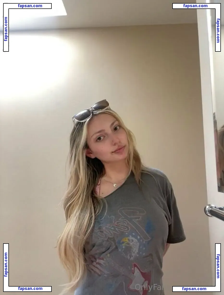 Lina Lexi голая фото #0002 с Онлифанс