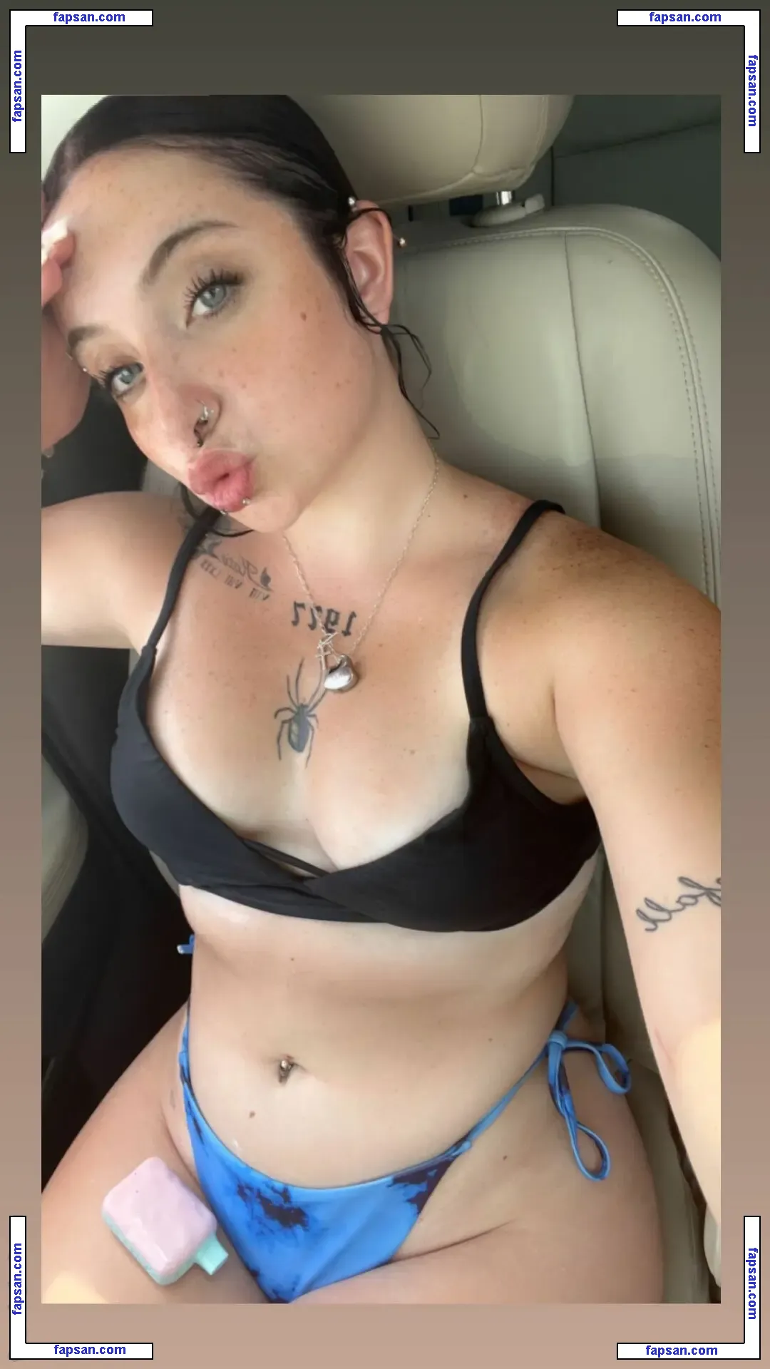 linabeanss nude photo #0018 from OnlyFans