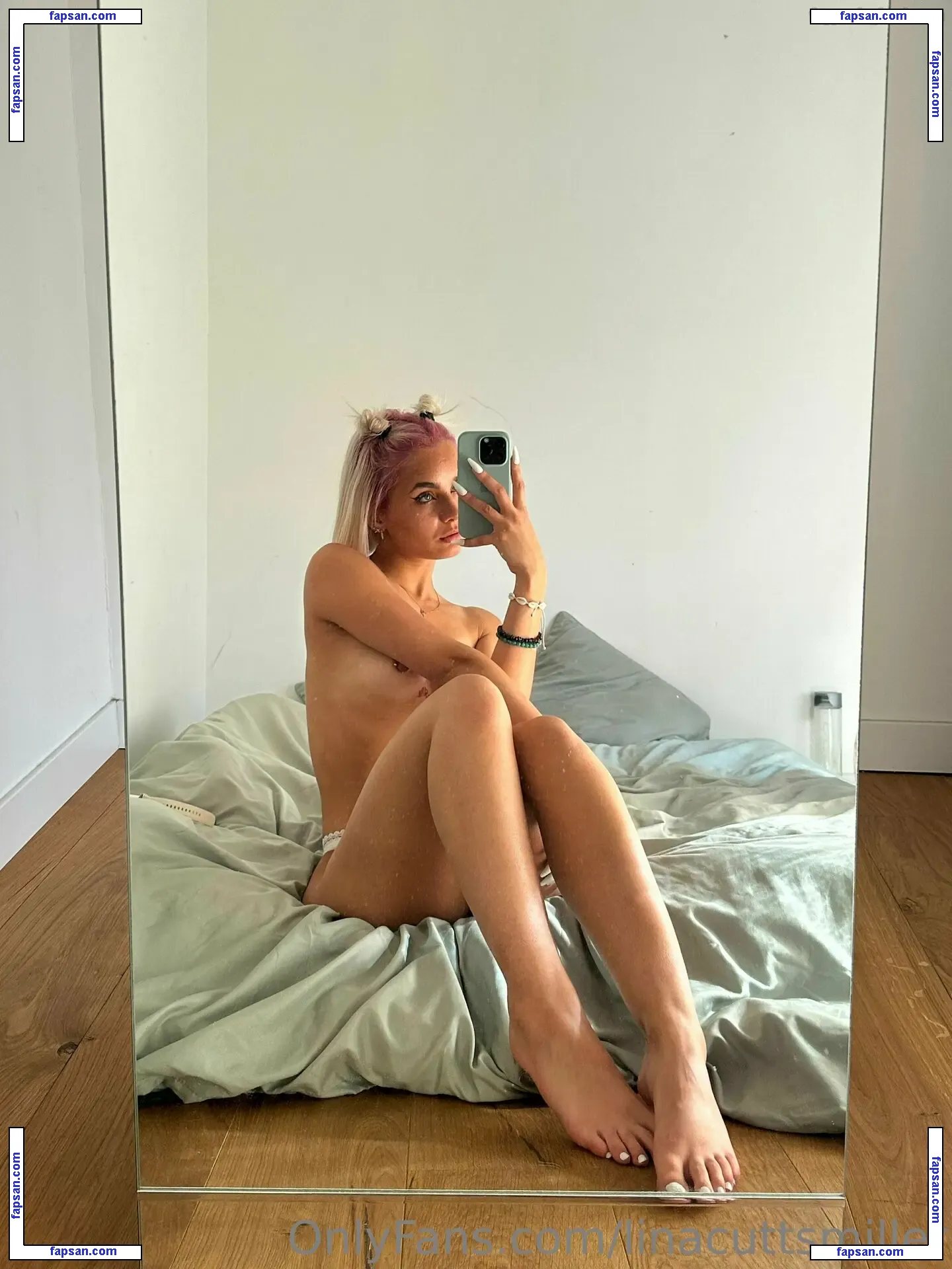 linacuttsmiller nude photo #0025 from OnlyFans