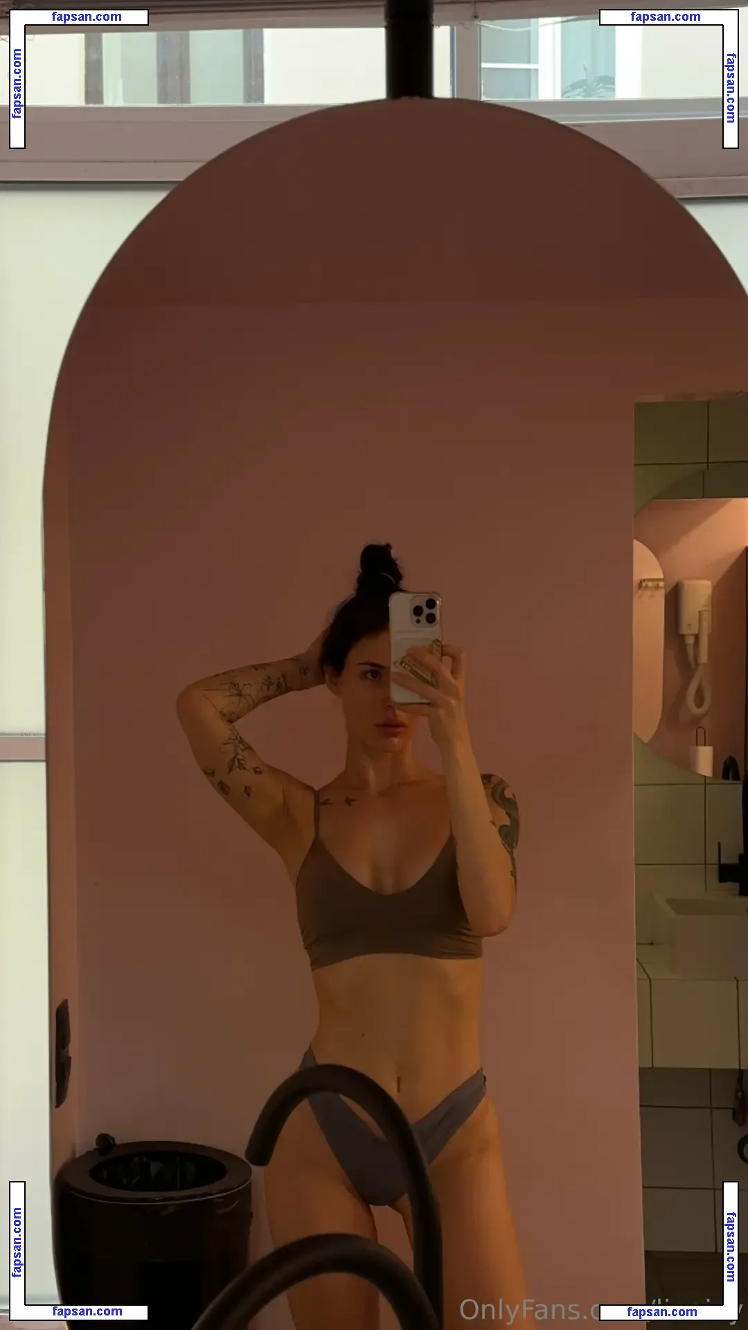 LinaIvy nude photo #0029 from OnlyFans
