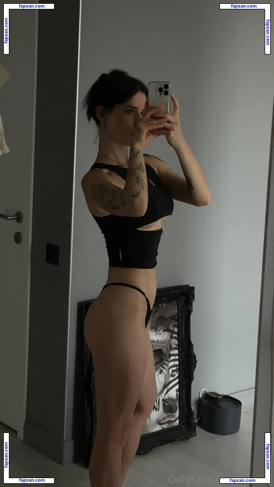 LinaIvy nude photo #0048 from OnlyFans