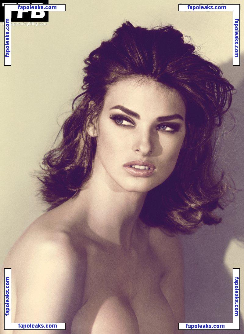 Linda Evangelista nude photo #0007 from OnlyFans