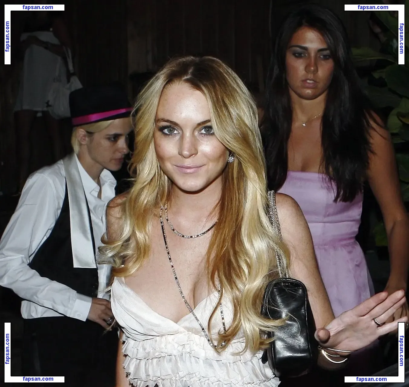 Lindsay Lohan голая фото #0694 с Онлифанс