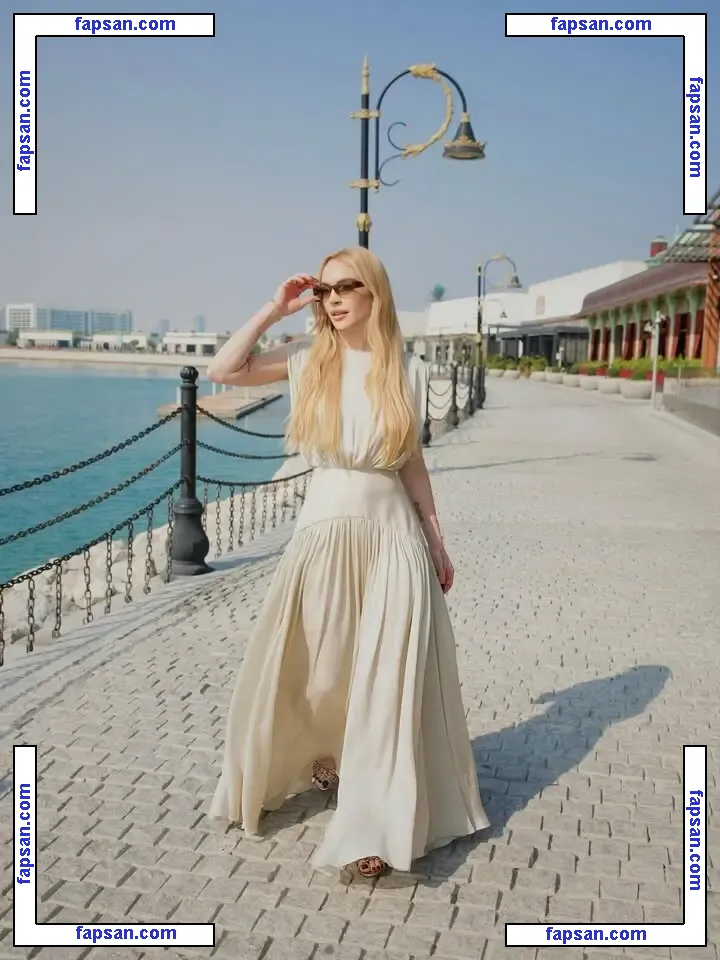 Lindsay Lohan nude photo #2951 from OnlyFans