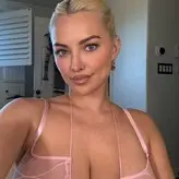 Lindsay Pelas nude #0001