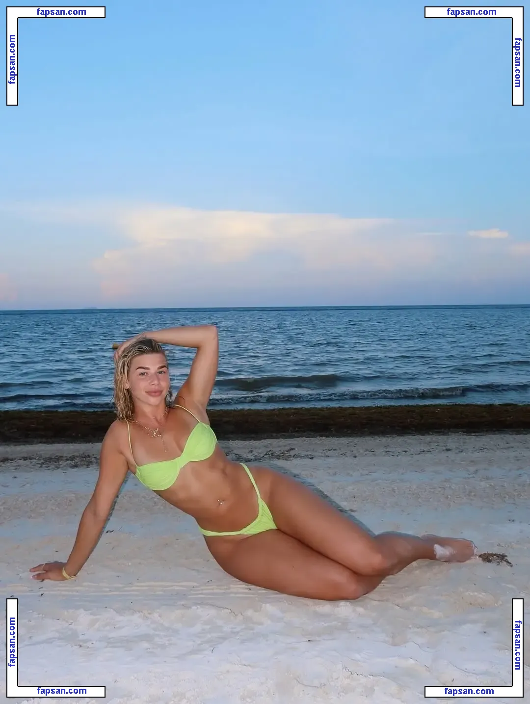 Lindsey Gordon голая фото #0007 с Онлифанс