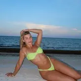 Lindsey Gordon голая #0008