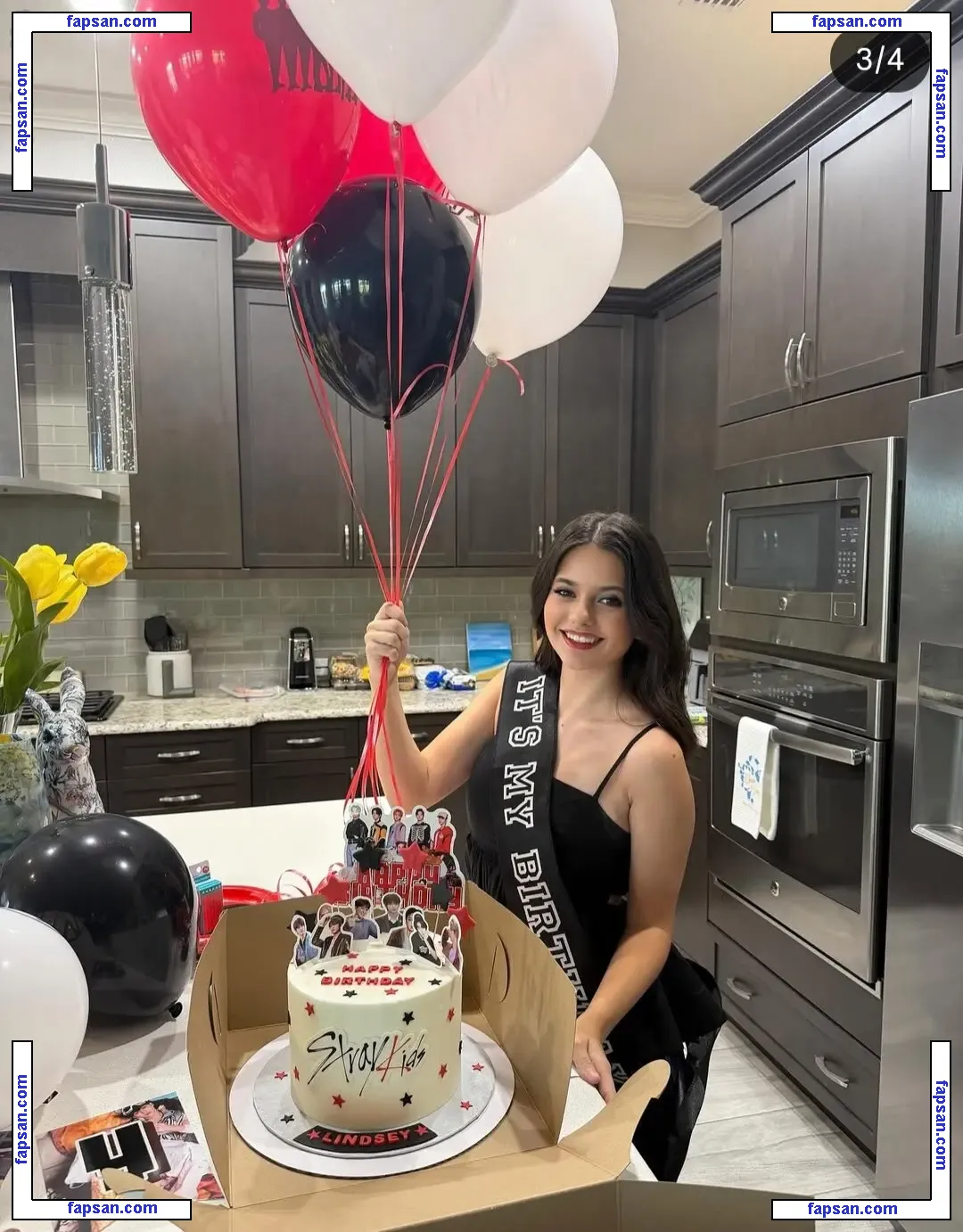 Lindsey Lamer голая фото #0003 с Онлифанс