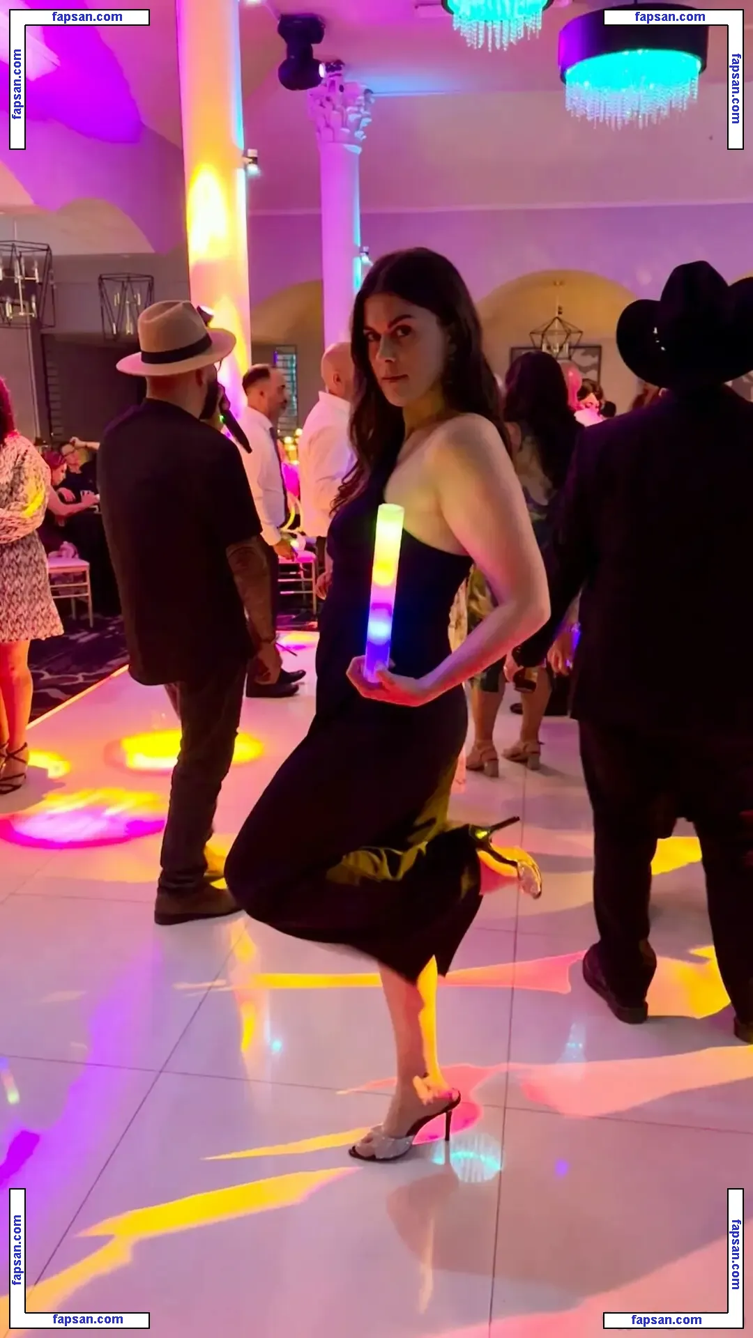 Lindsey Shaw nude photo #0100 from OnlyFans