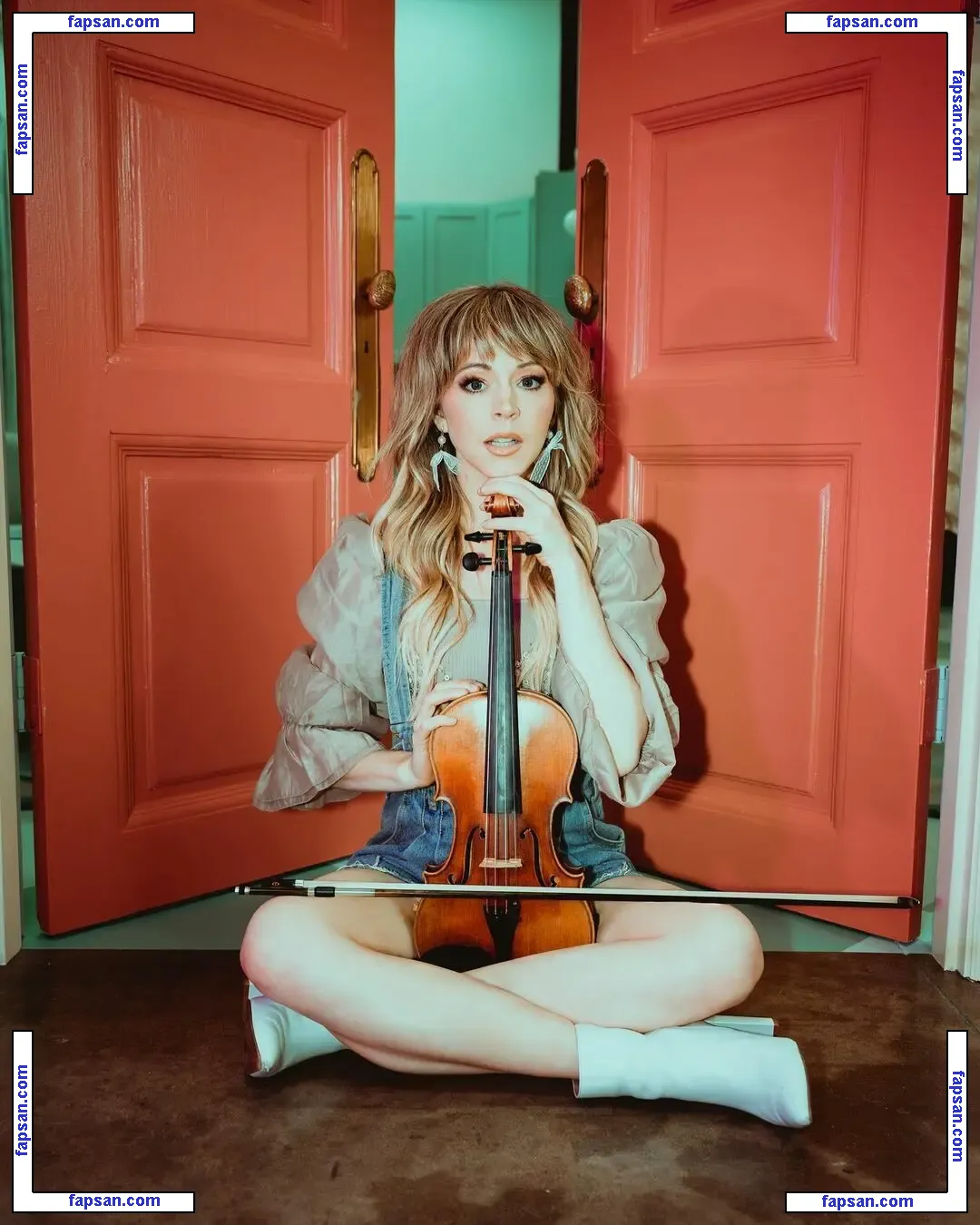 Lindsey Stirling nude photo #0260 from OnlyFans