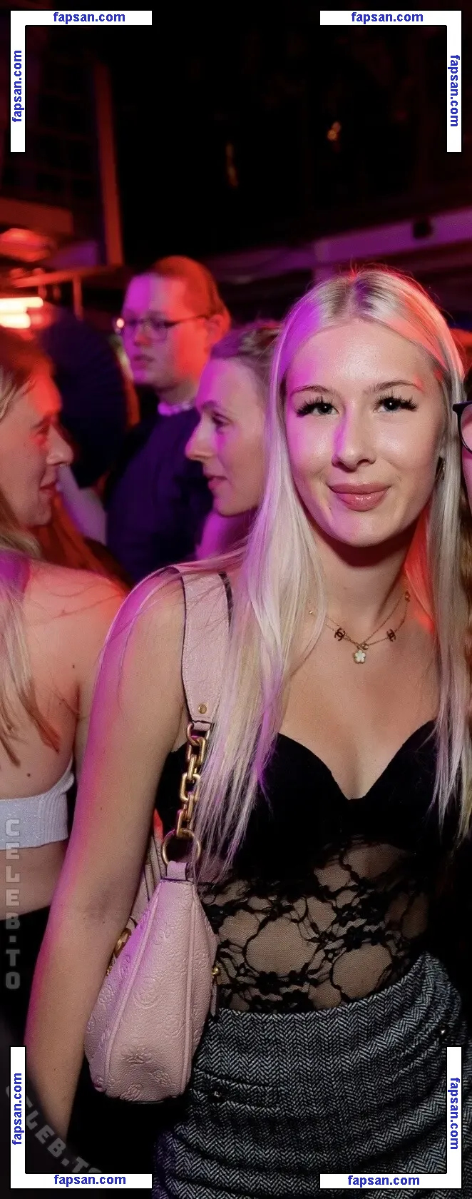 linebiene05 голая фото #0001 с Онлифанс