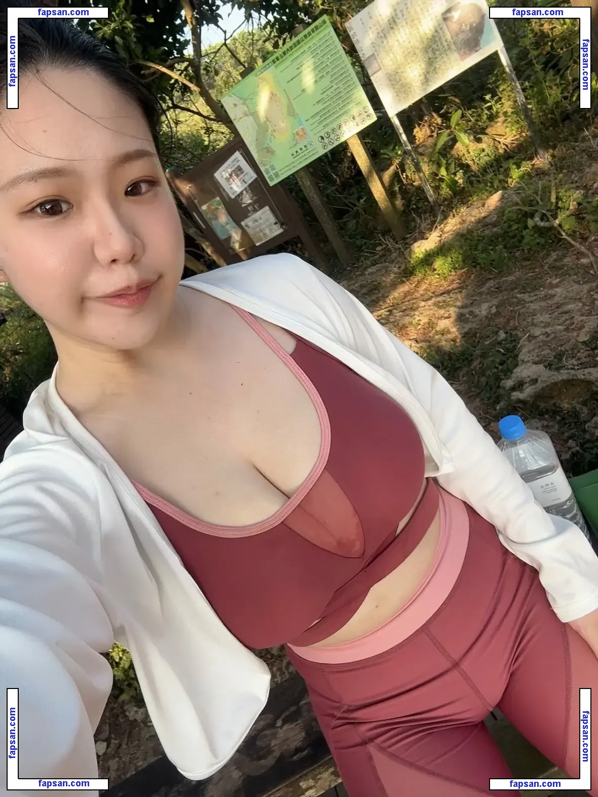 ling_00_ee nude photo #0015 from OnlyFans