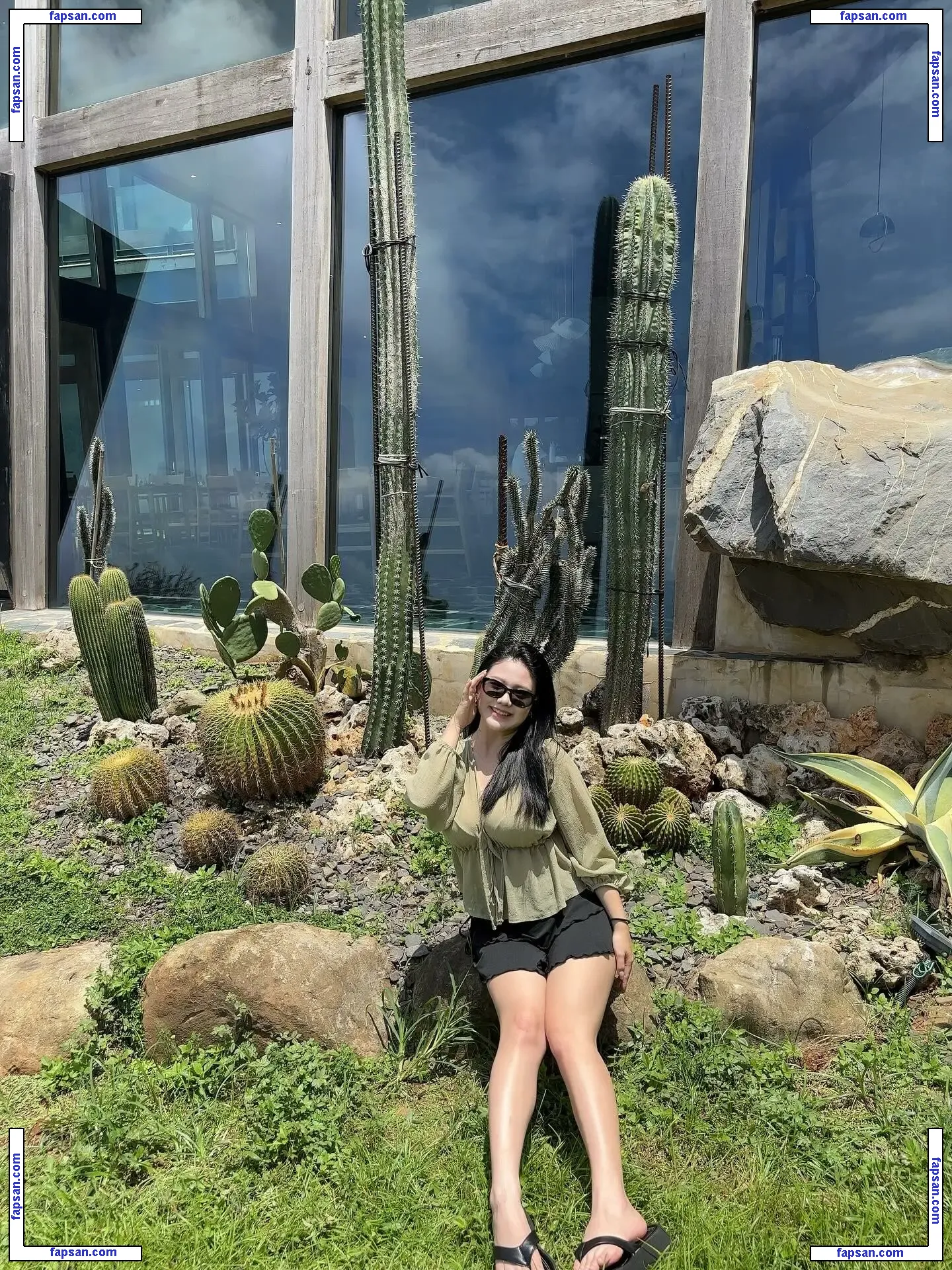 ling_00_ee nude photo #0042 from OnlyFans