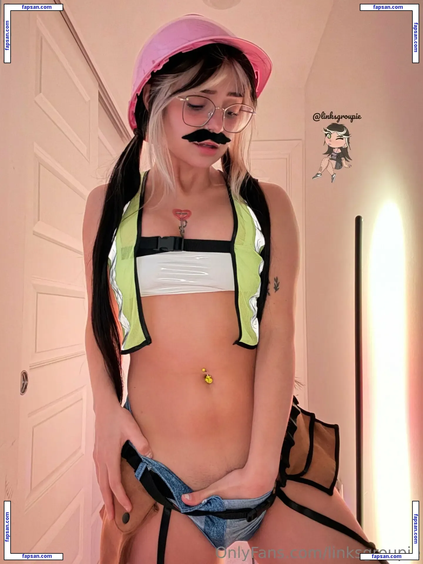 linksgroupie nude photo #0969 from OnlyFans