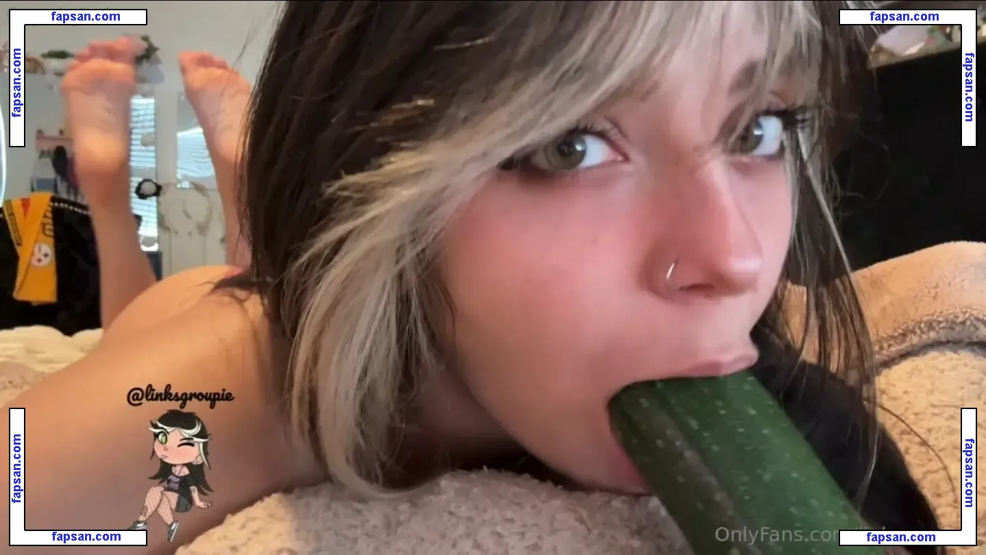 linksgroupie nude photo #1050 from OnlyFans