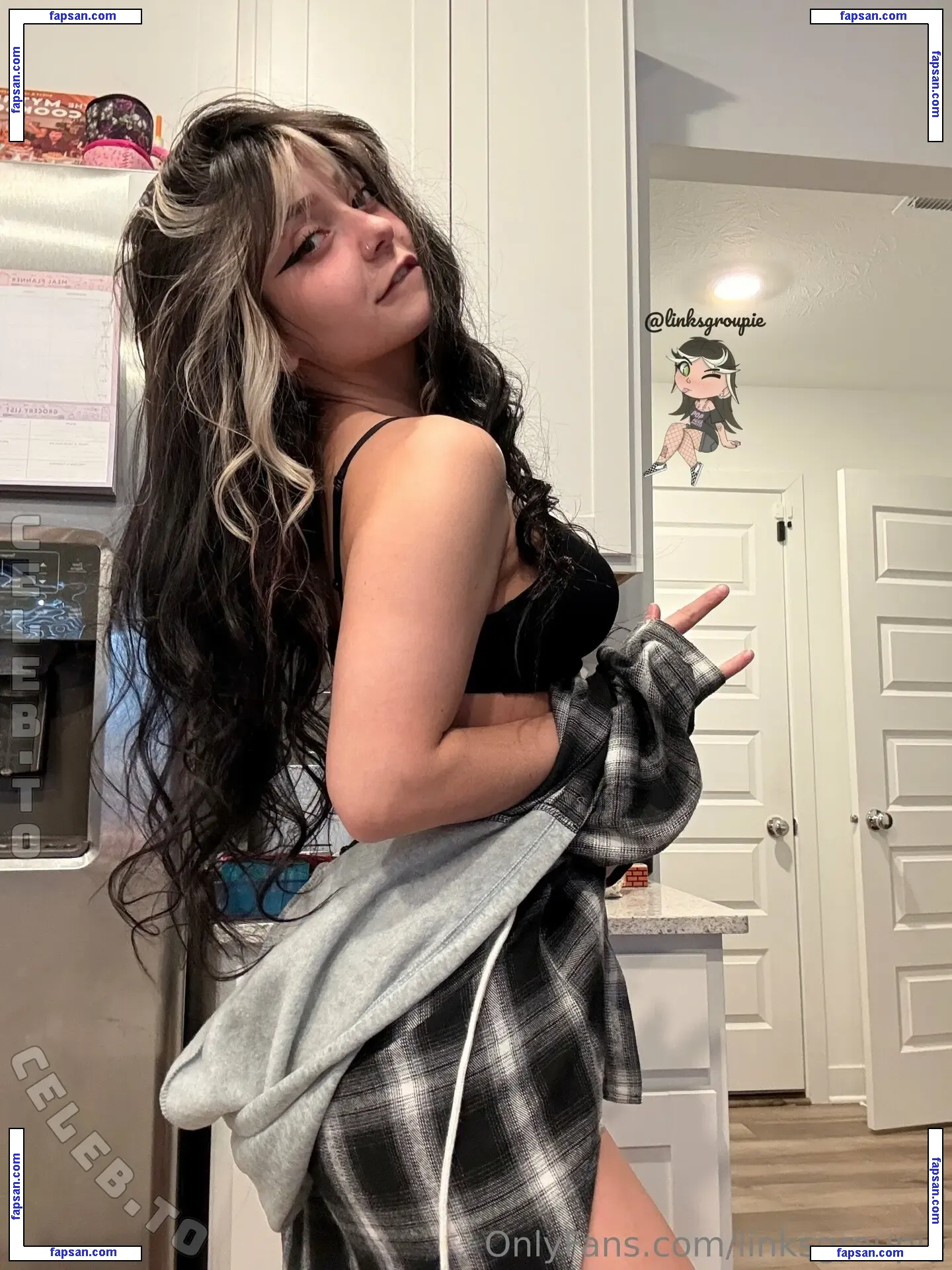 linksgroupie nude photo #1052 from OnlyFans